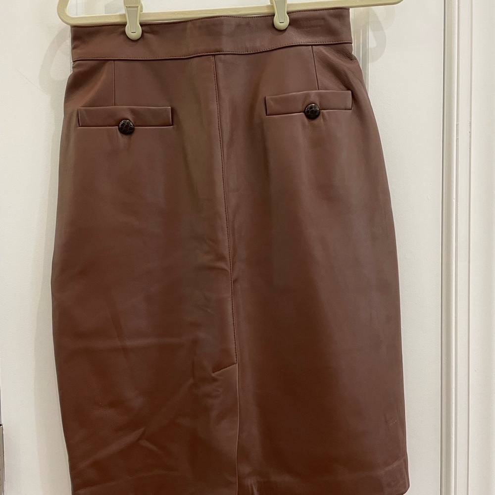 Elegant Brown Leather Skirt